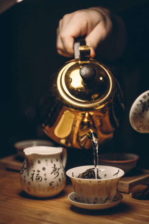 tea assortment teapot cups
